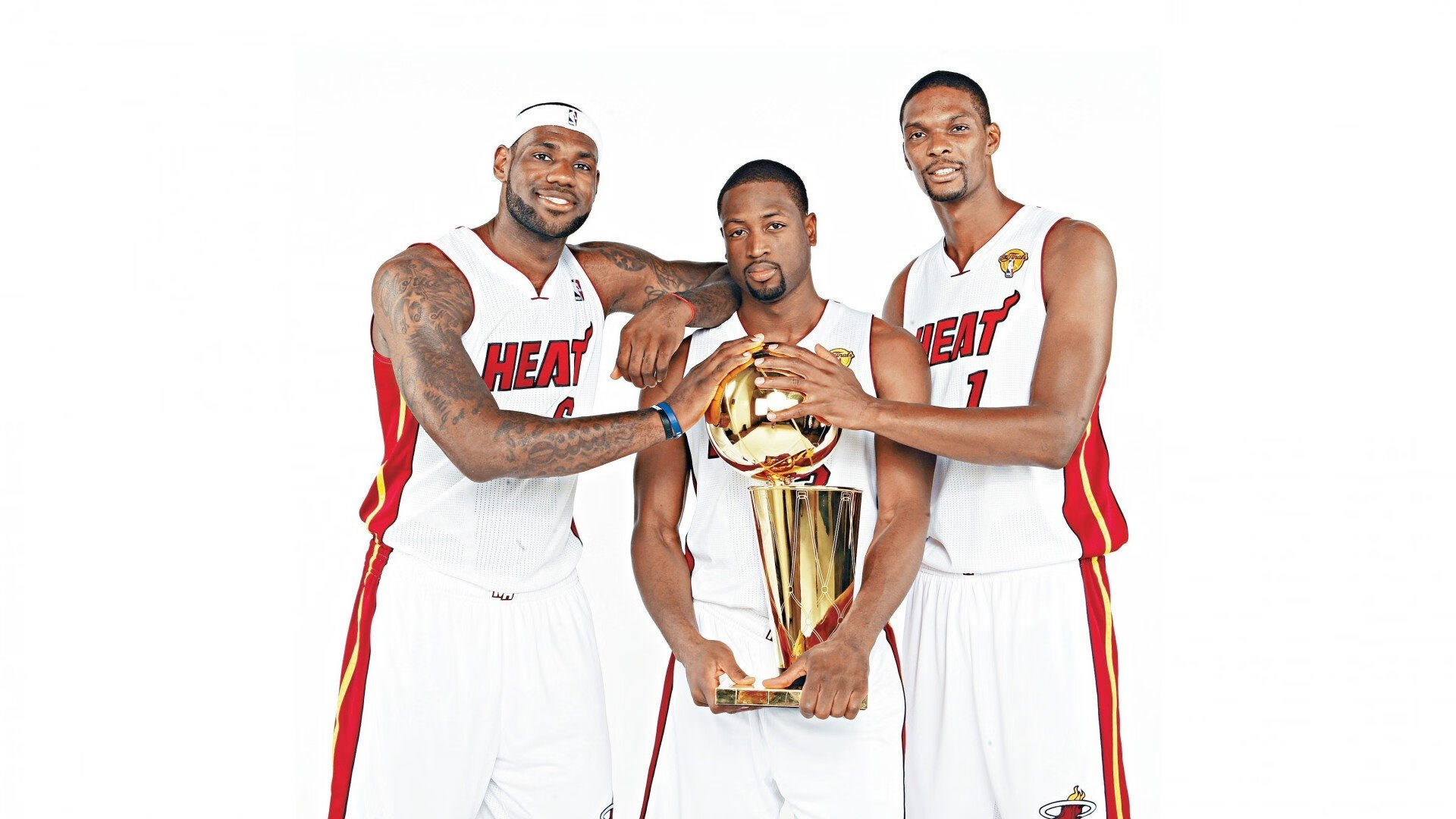 当东方铁骑撞上汽车城,东契奇用魔法点亮跨洋焦点战